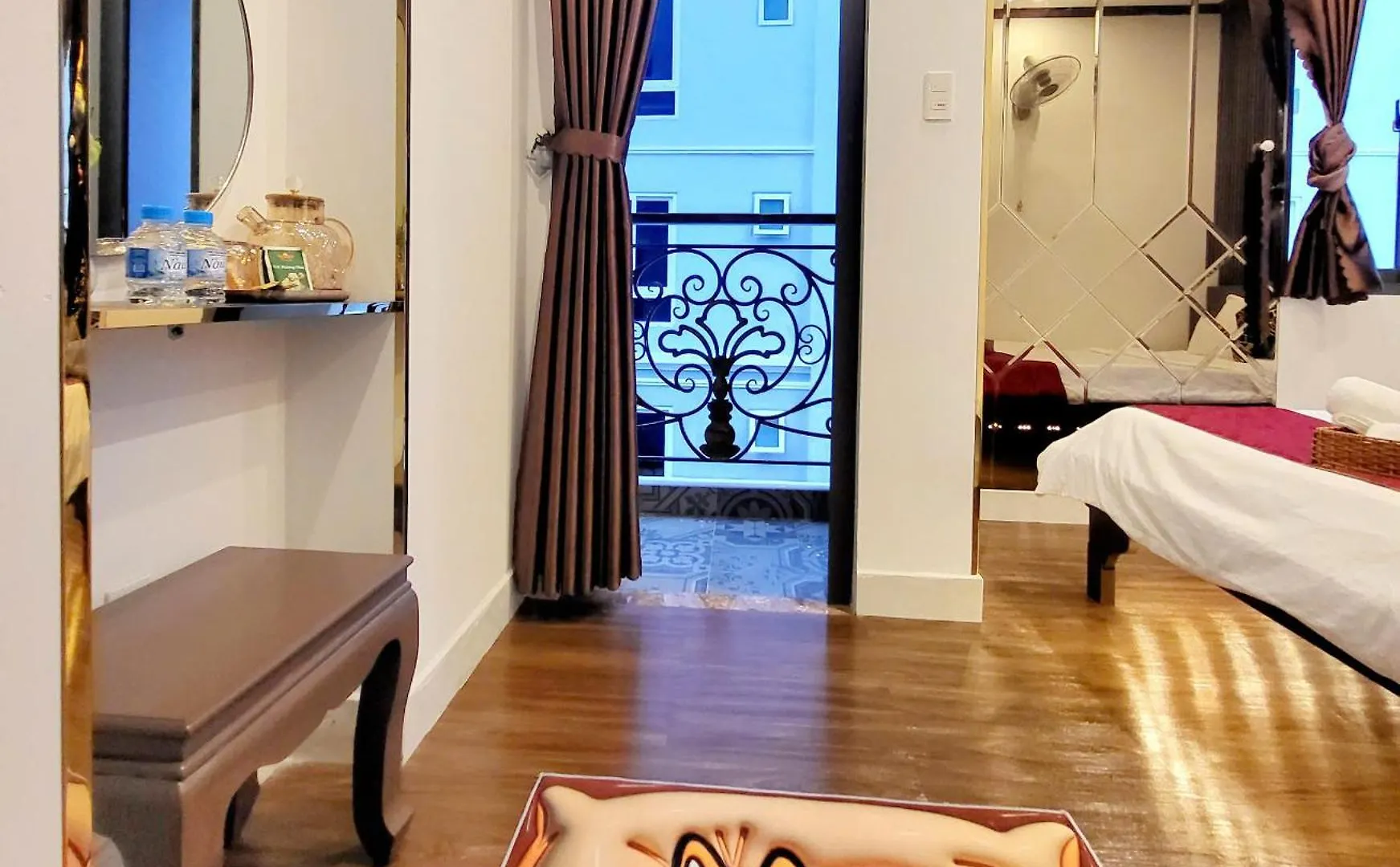 **  Ha Hotel & Apartment Vung Tau Vietnam